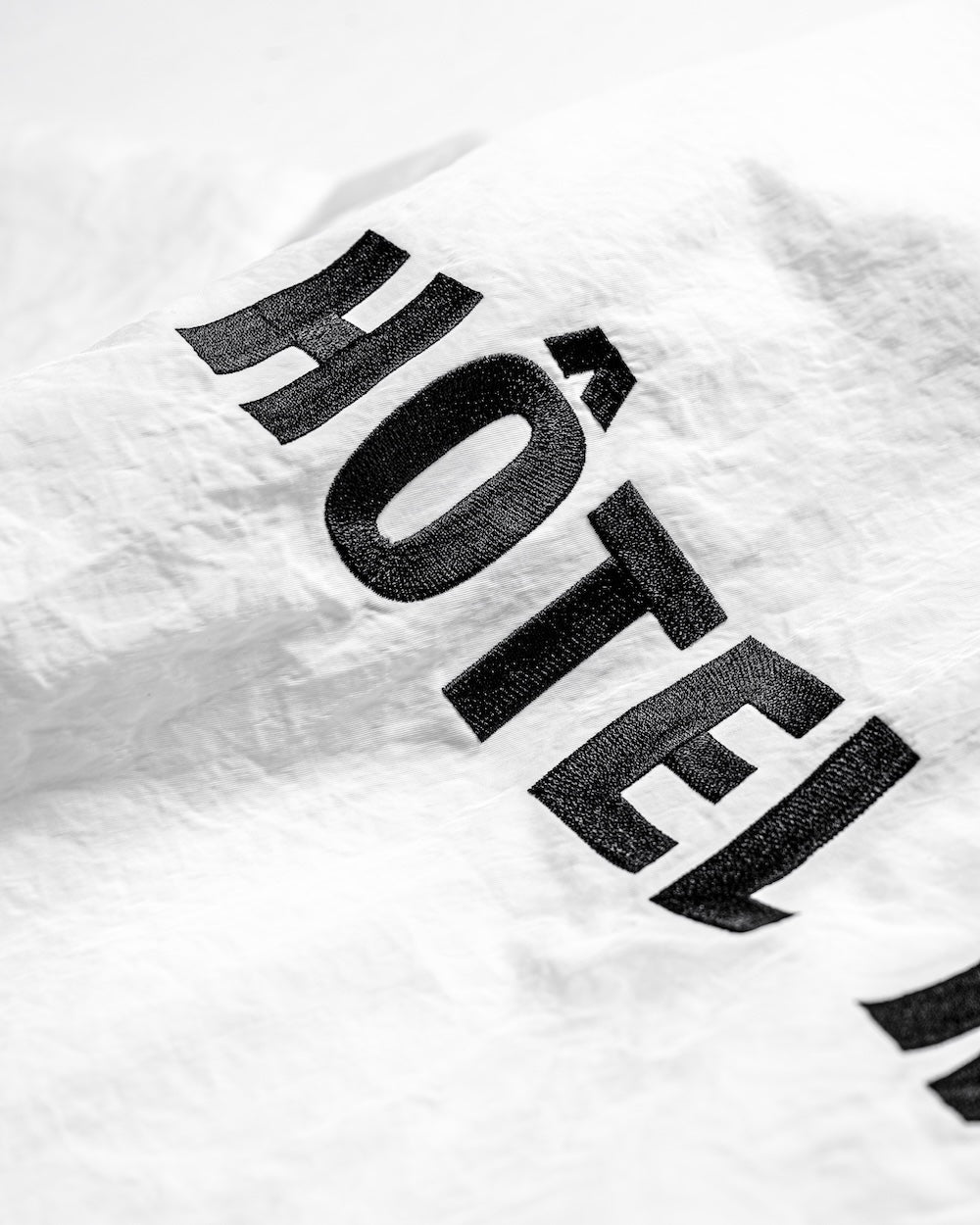 SSMA HÔTEL MAMA SHIRT - WHITE