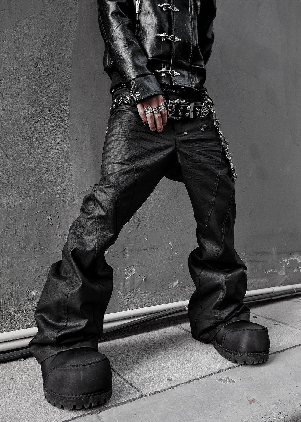 RICH QD.124 DOUBLE WAIST FLARE WAXED PANTS