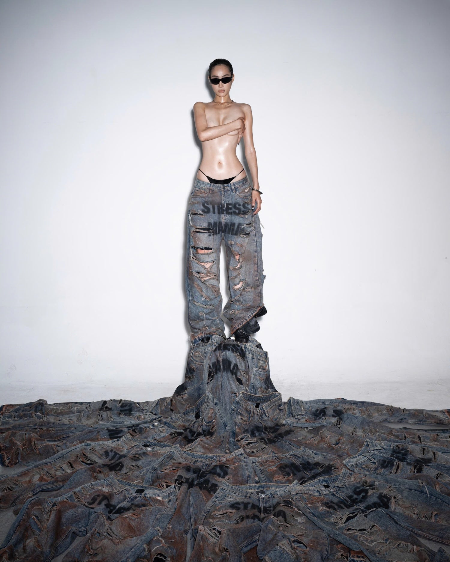 SSMA HOLIDAY24 DESTROYED JEANS - BLUE