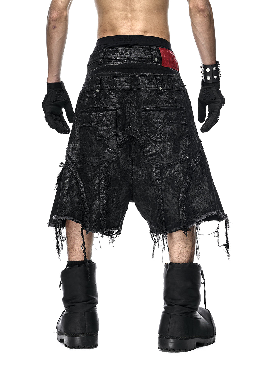 RICH QN.064A VAMP BLACK WAXED SHORT