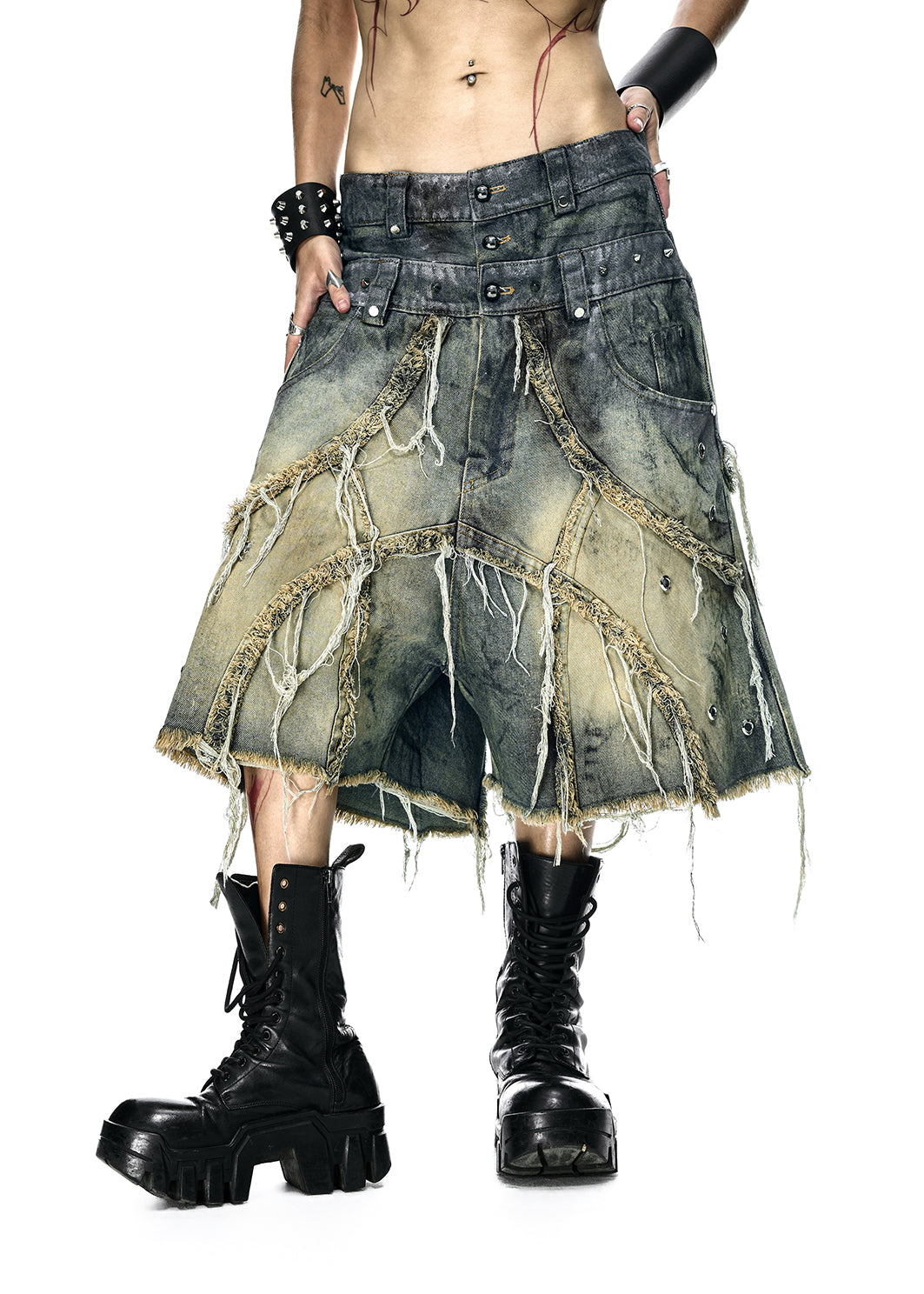 RICH QN.064B VAMP DIRT WASHED SHORT